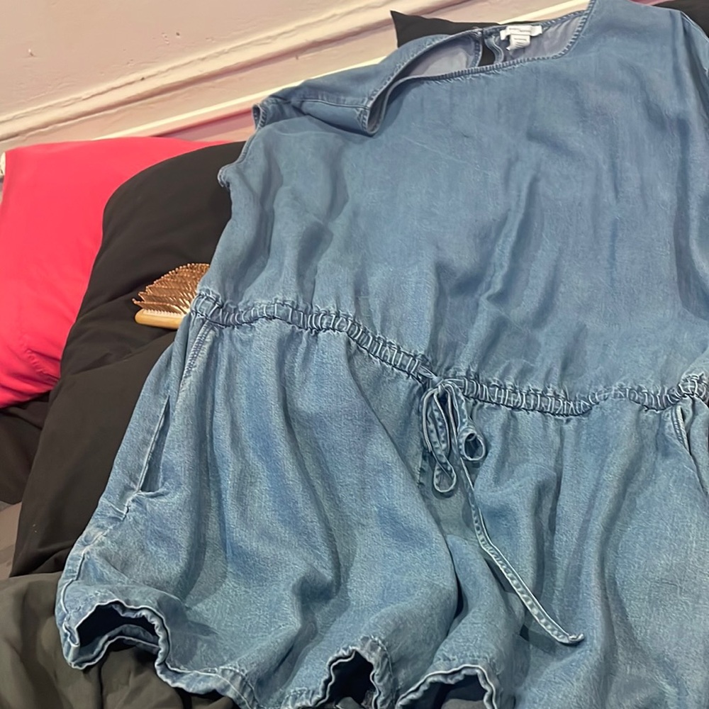 Blue romper. sizes 16/20/48